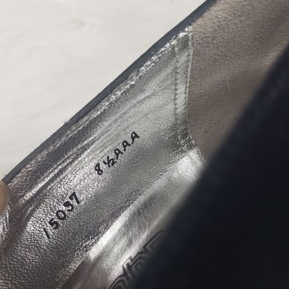 Vintage St. John Studded Bling Pointy Toe Satiny Heels Size 8.5 AAA - Picture 7 of 10